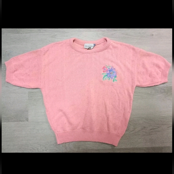 Vintage Pink Embroidered Shirt Sleeve Grandma Floral Sweater Size Medium Petite - Picture 1 of 7